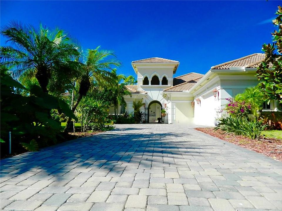1st image of 10448 SW Whooping Crane Way