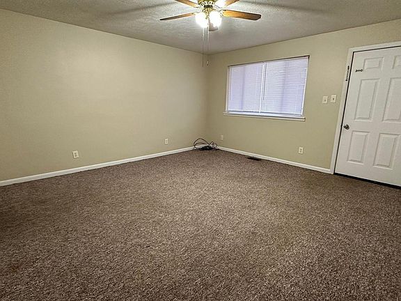 3rd image of 209 Maryland St APT C