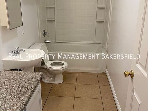 5th image of 106 E Warren Ave APT A
