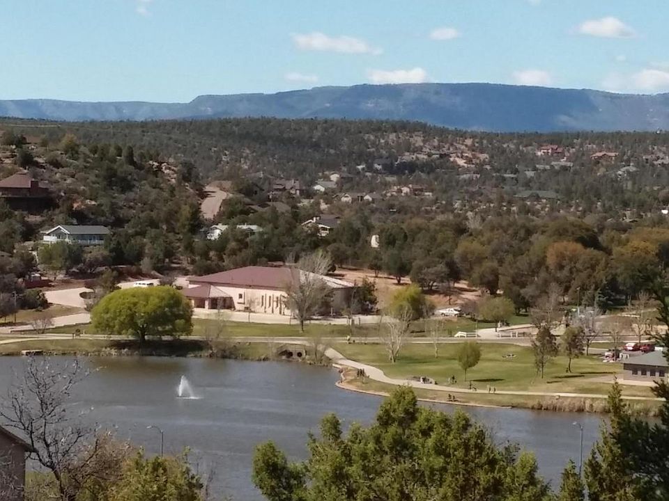 1st image of 1004 S Montana Cir