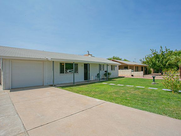 2nd image of 3231 W Country Gables Dr