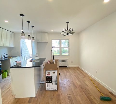 3rd image of 117 204th St