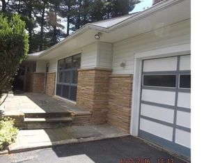 10 3rd St, Woodridge, NY 12789