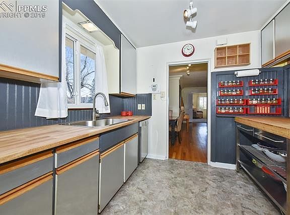 3rd image of 804 N Meade Ave