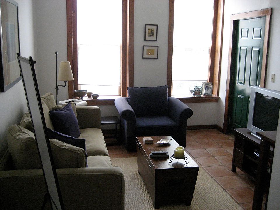 1st image of 1311 N Greenview Ave #3F
