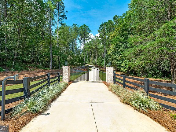3rd image of 478 Blue Store Rd