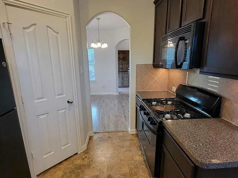 11528 Champions Green Dr — Photo 5