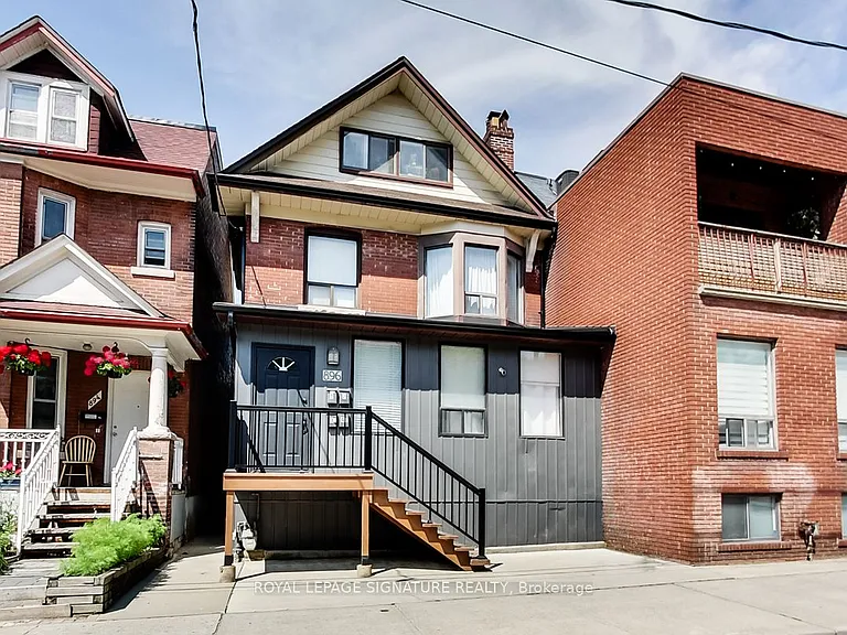 896 Bathurst St #BASEMENT — Photo 35