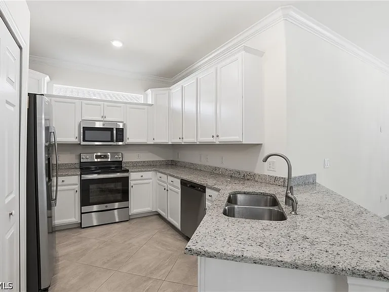 1835 Alameda Dr — Photo 12