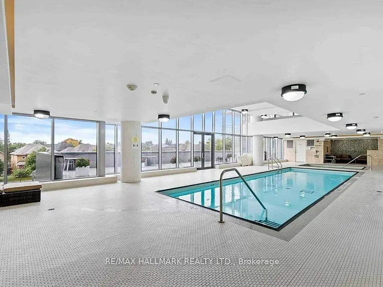 9090 Yonge St #806B — Photo 20