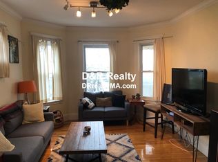 26 Lewis St #1A, Somerville, MA 02143