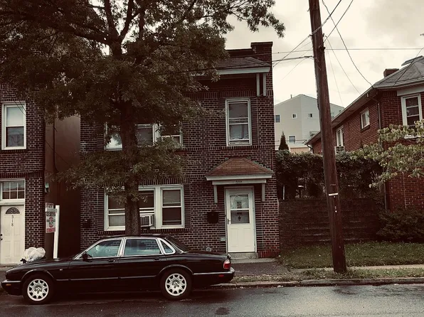 320 Hylan Blvd, Staten Island, NY 10305
