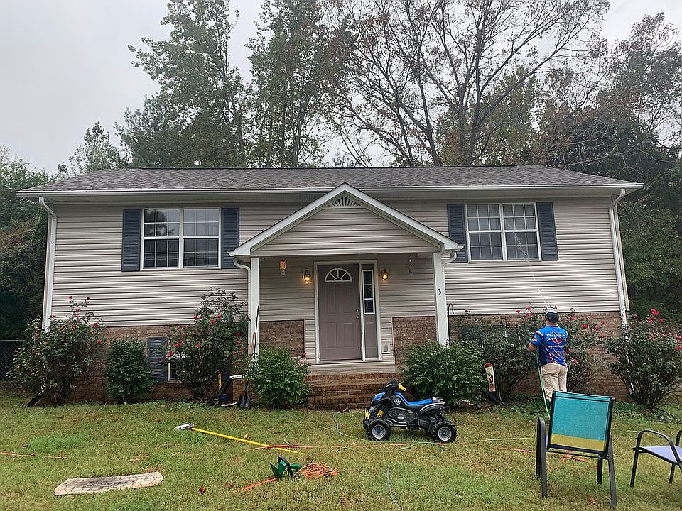 1st image of 2803 Deerhaven Dr