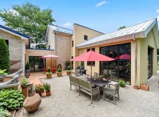 39 Market St, East Millstone, NJ 08873
