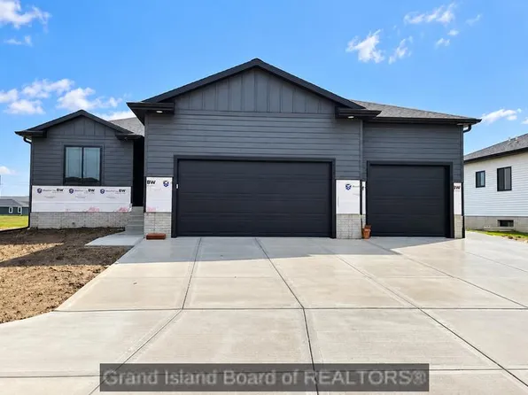 1447 Sagewood Ave, Grand Island, NE 68803