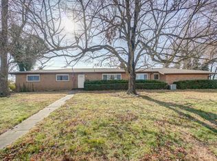 221 Roberts Dr, Mount Vernon, MO 65712