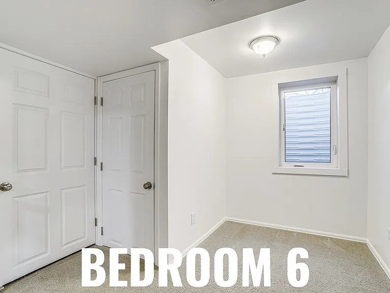 2860 S Golden Way #6 — Photo 3