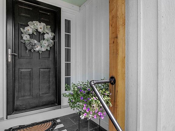 2nd image of 4674 Seven Lakes Pl