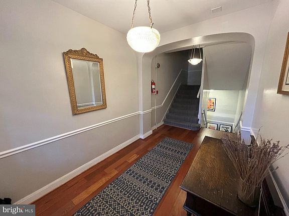 4th image of 1835 16th St NW APT 1