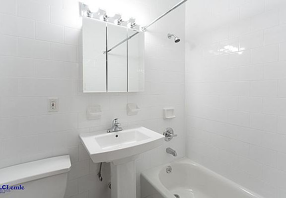 5th image of 505 E 88th St #35