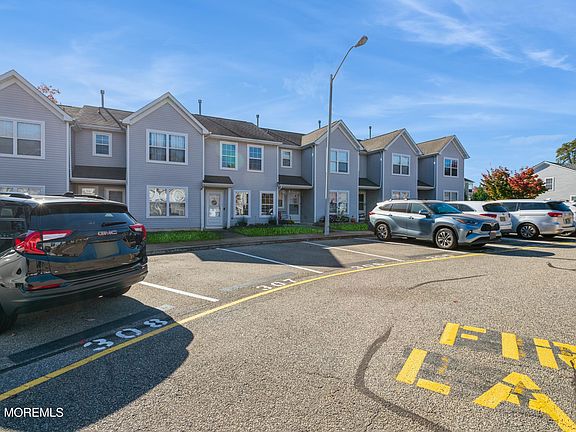 2nd image of 304 Prosperity Court #304