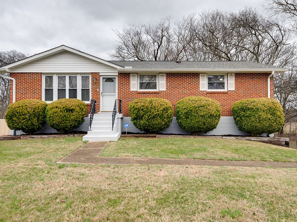 1st image of 709 Belaire Dr