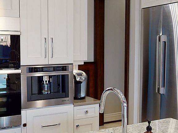 Coffee Maker Dbl oven mirco