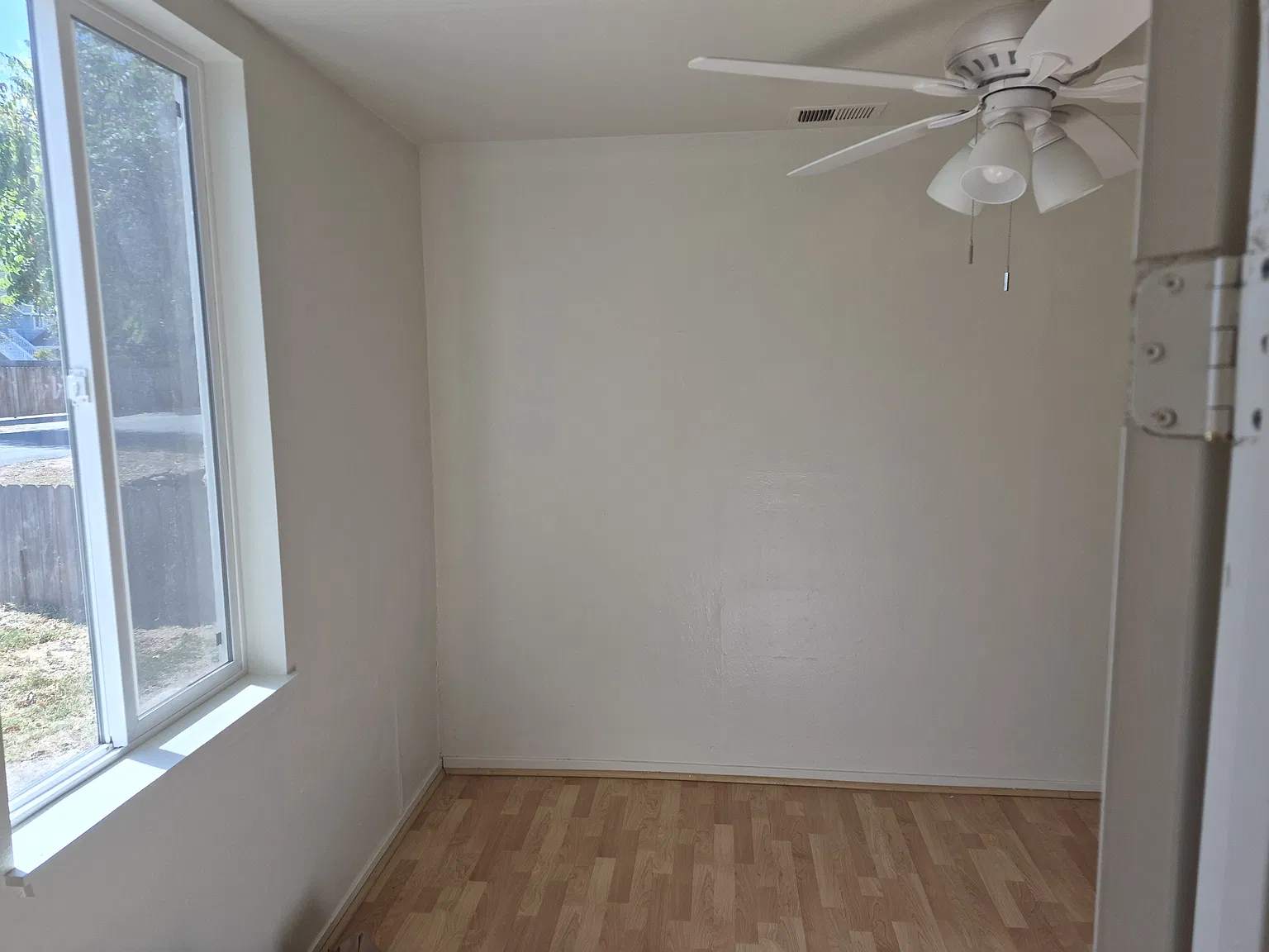 3 bed, 1108 sqft, $2,000 — Photo 2