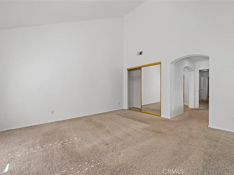 620 Holbrook Ct — Photo 48