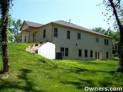 Full UNFINISHED Walk-Out Basmnt (NE Corner)