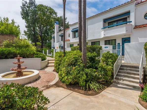 19561 Pompano Ln Unit 104, Huntington Beach, CA 92648