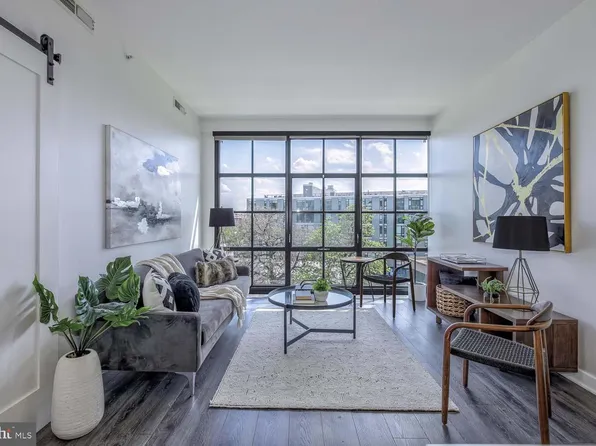 2030 8th St NW Unit 513, Washington, DC 20001
