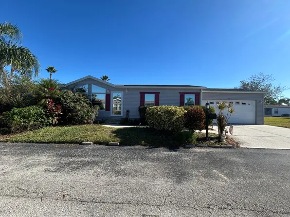 132 Royal Palm St #46, Davenport, FL 33897