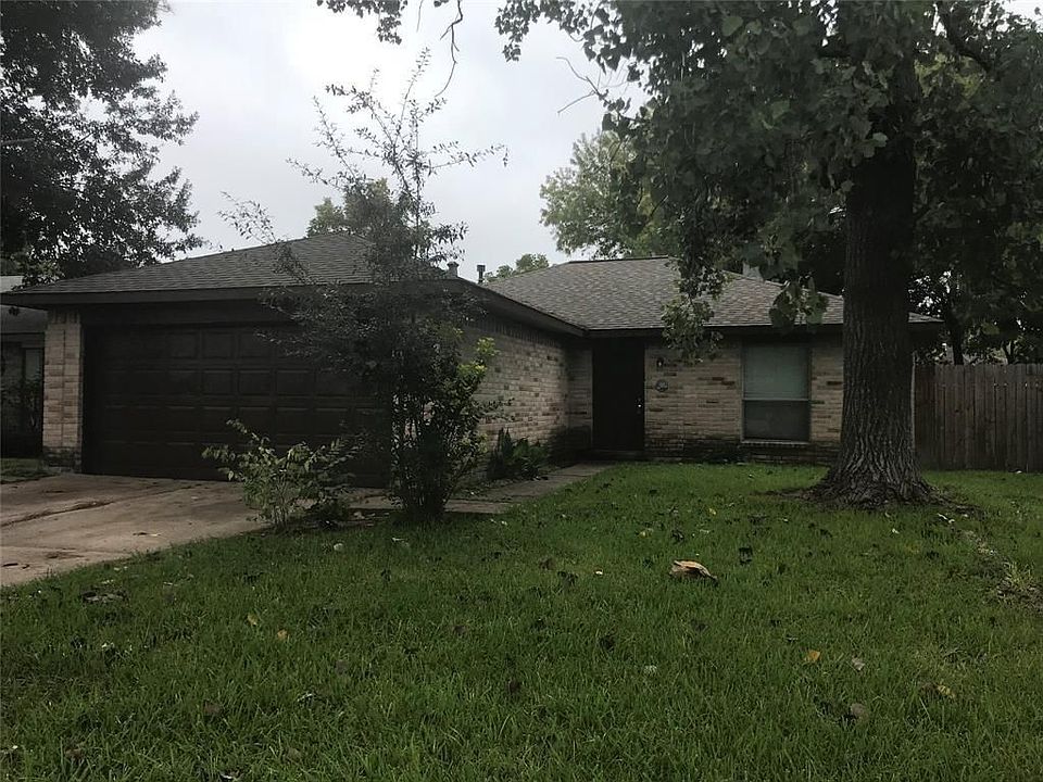 1st image of 16414 Amargos Dr