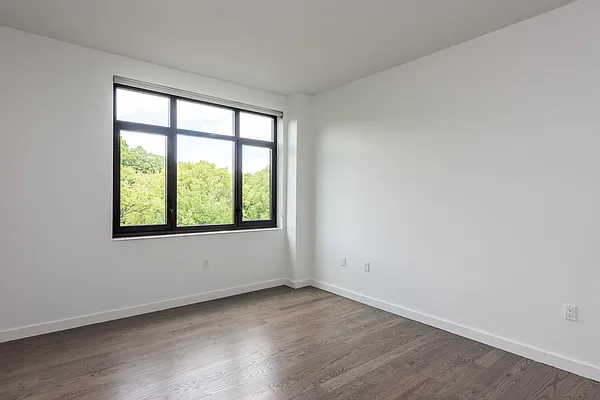 Rented by Nooklyn NYC LLC | media 7