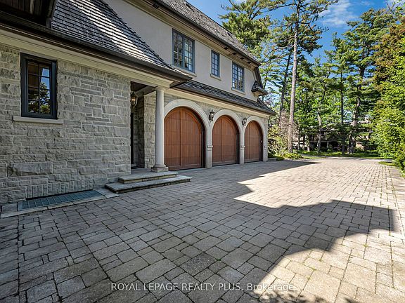 3rd image of 1476 Carmen Dr