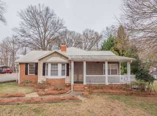 21025 Pine St, Cornelius, NC 28031