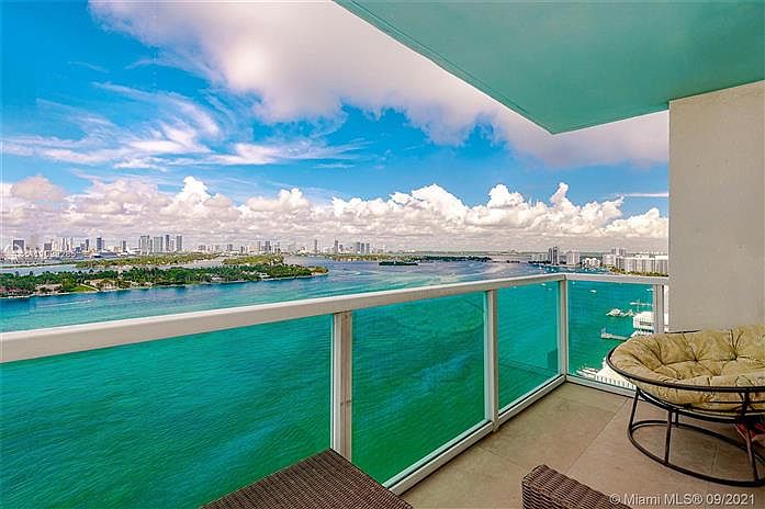 1st image of 650 West Ave APT 2303