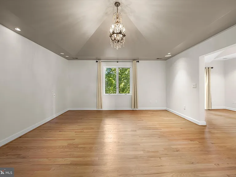 5104 Scarsdale Rd — Photo 33