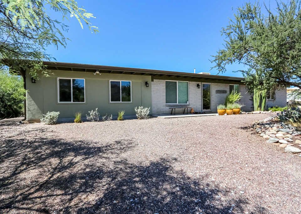 1st image of 9040 N Placita Verde