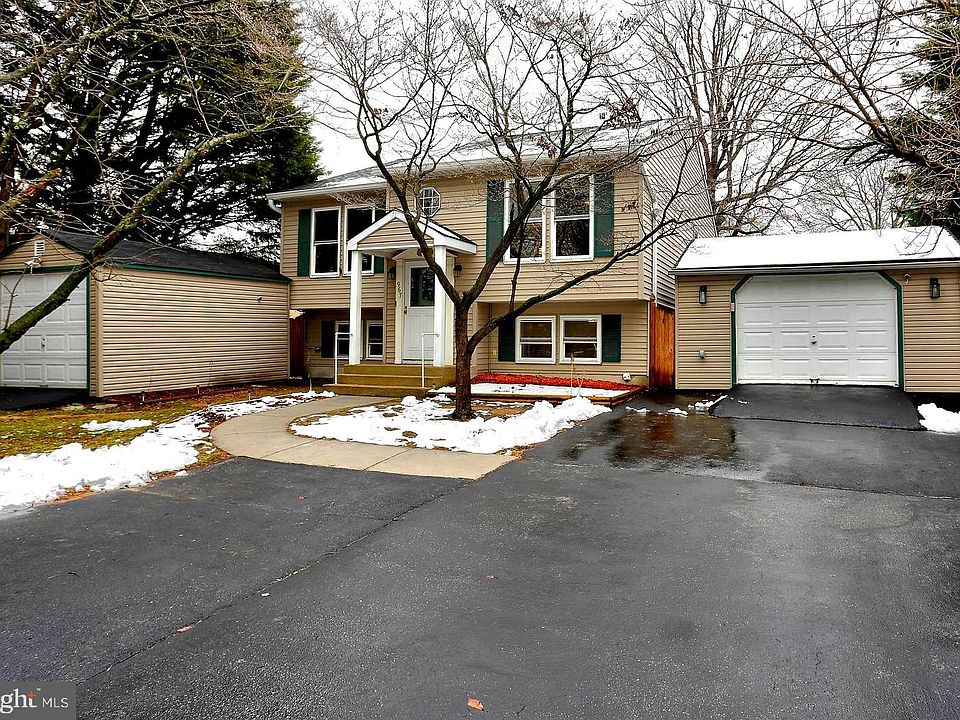 1st image of 967 Beechwood Ave