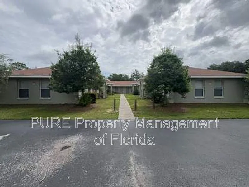 2 bed, 1.0 bath, 904 sqft, $1,199 — Photo 2