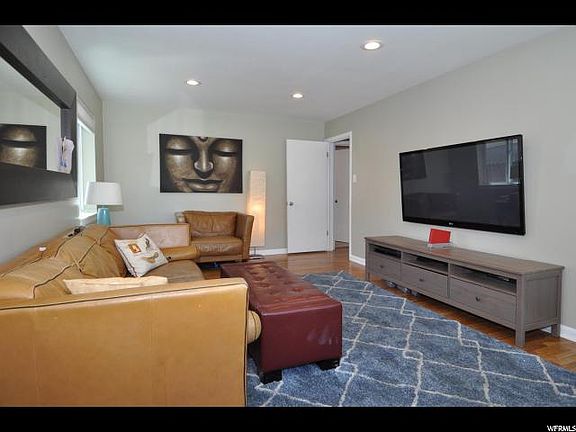 4th image of 1030 E Fairclough Dr