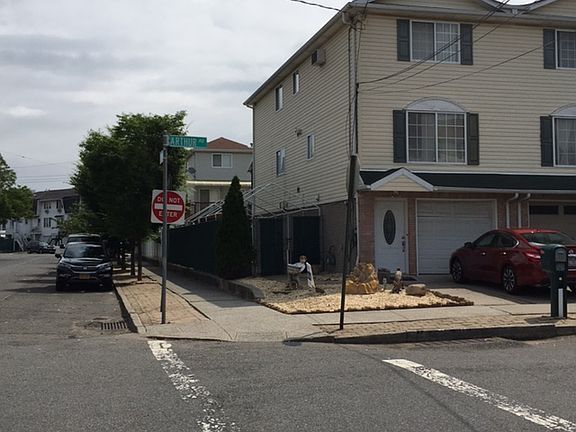 3rd image of 165 Arthur Ave