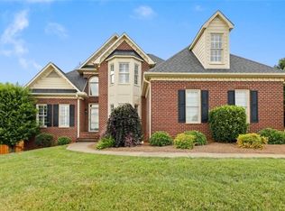 3254 Grandview Club Rd, Pfafftown, NC 27040