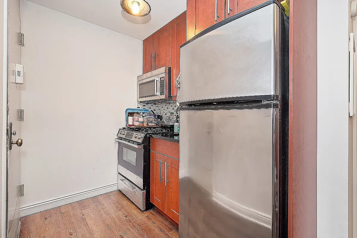 1140 Dean Street — Photo 1