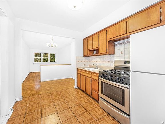 5th image of 1254 Allerton Ave
