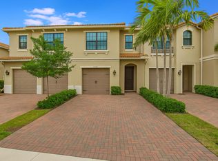10075 Akenside Dr, Boca Raton, FL 33428