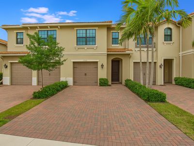 10075 Akenside Drive, Boca Raton, FL, 33428