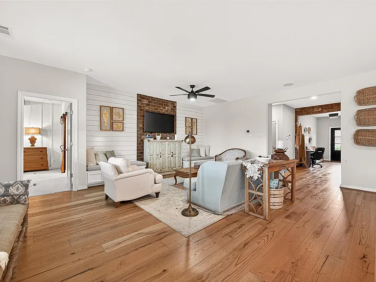 26102 Lazywaters Dr — Photo 12